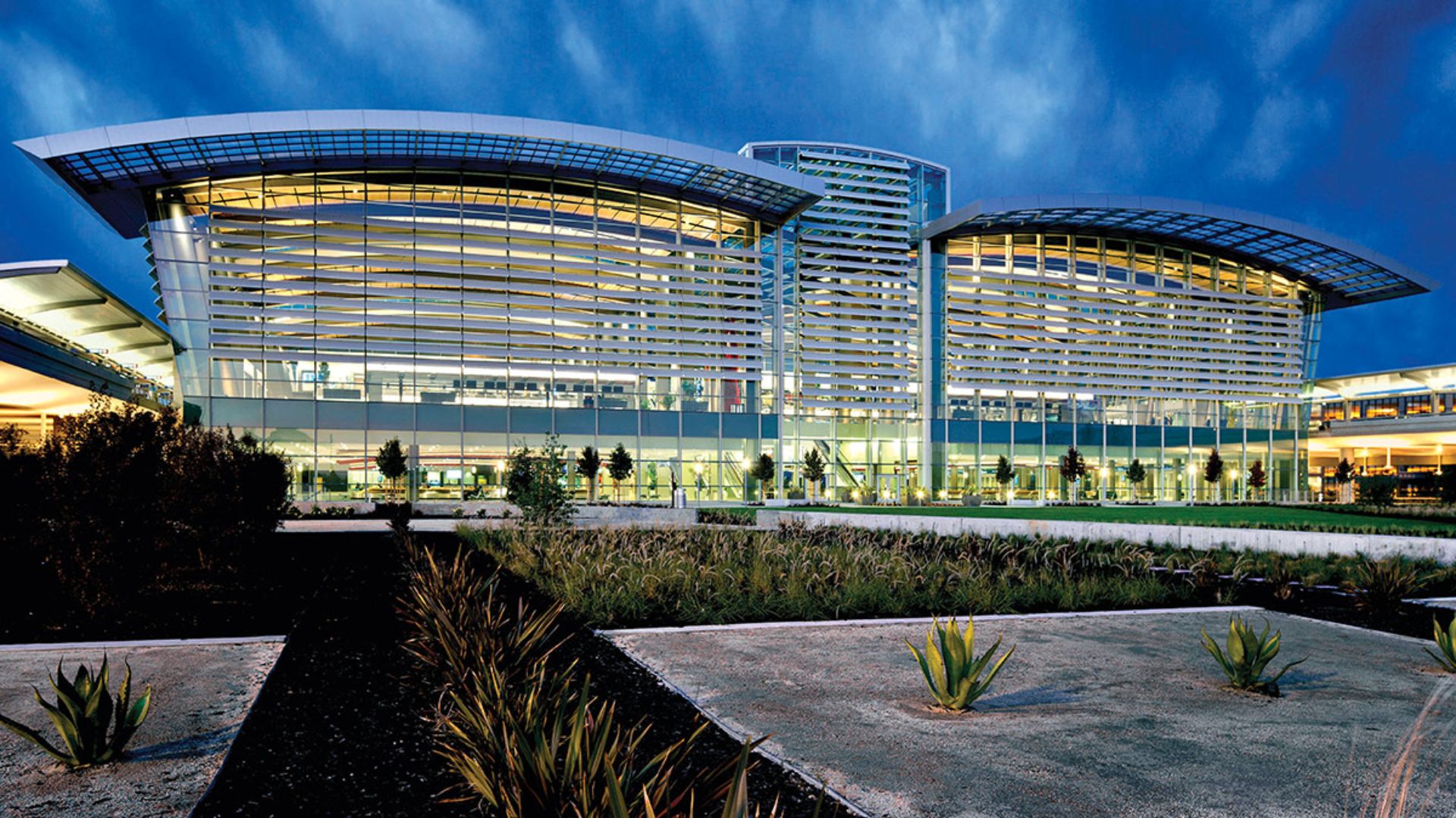 Sacramento International Airport officials have proposed to borrow over $500 million for Sacramento International Airport development project