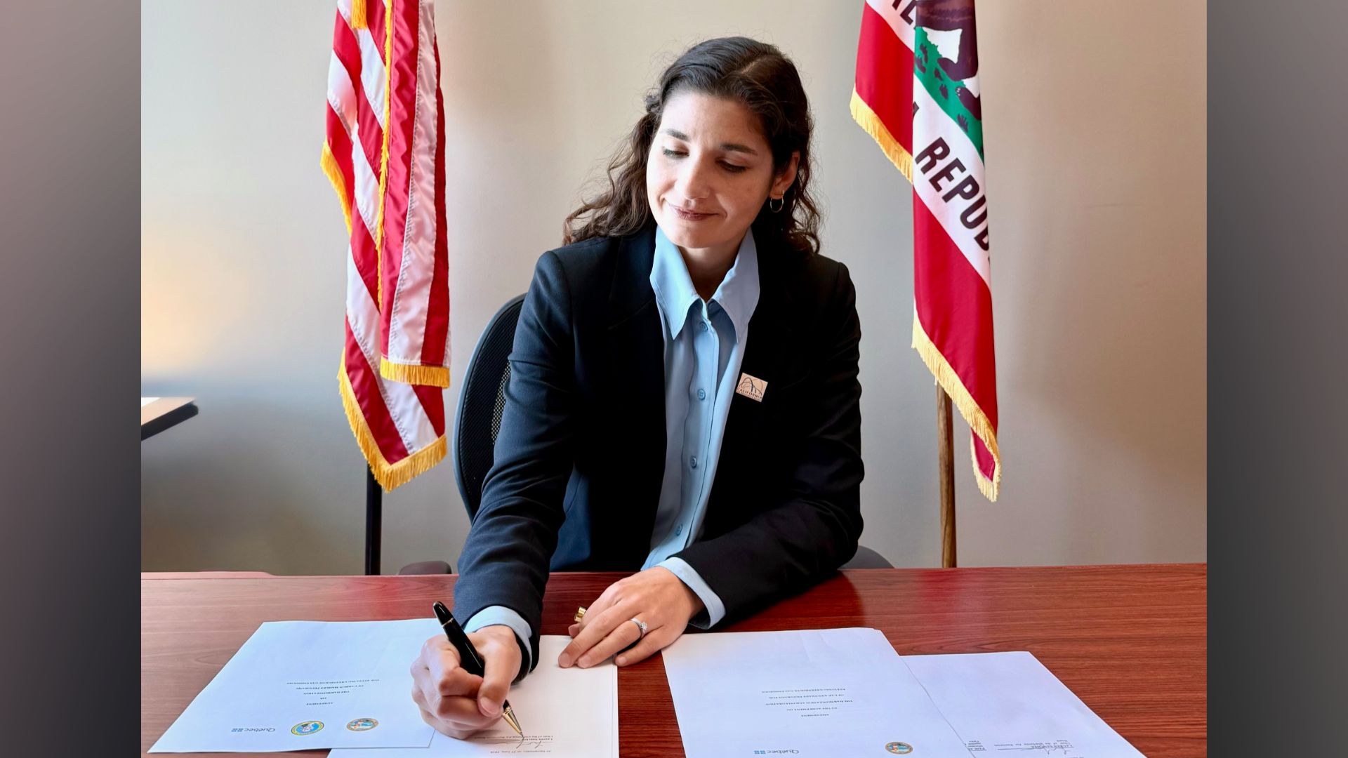 On June 25, California and Québec signed an agreement with Washington state that starts the formal path toward linking Washington’s Cap-and-Invest program with the already connected California-Québec carbon market