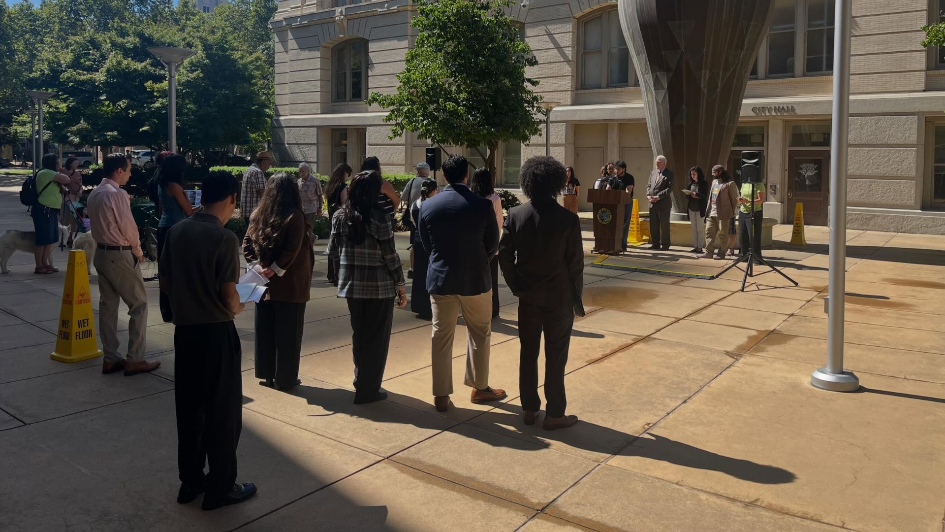 The Sacramento City Council approved an addition to the city’s Investment Policy on June 9, formalizing socially responsible investment standards for the funds managed through the City Treasurer’s Office.