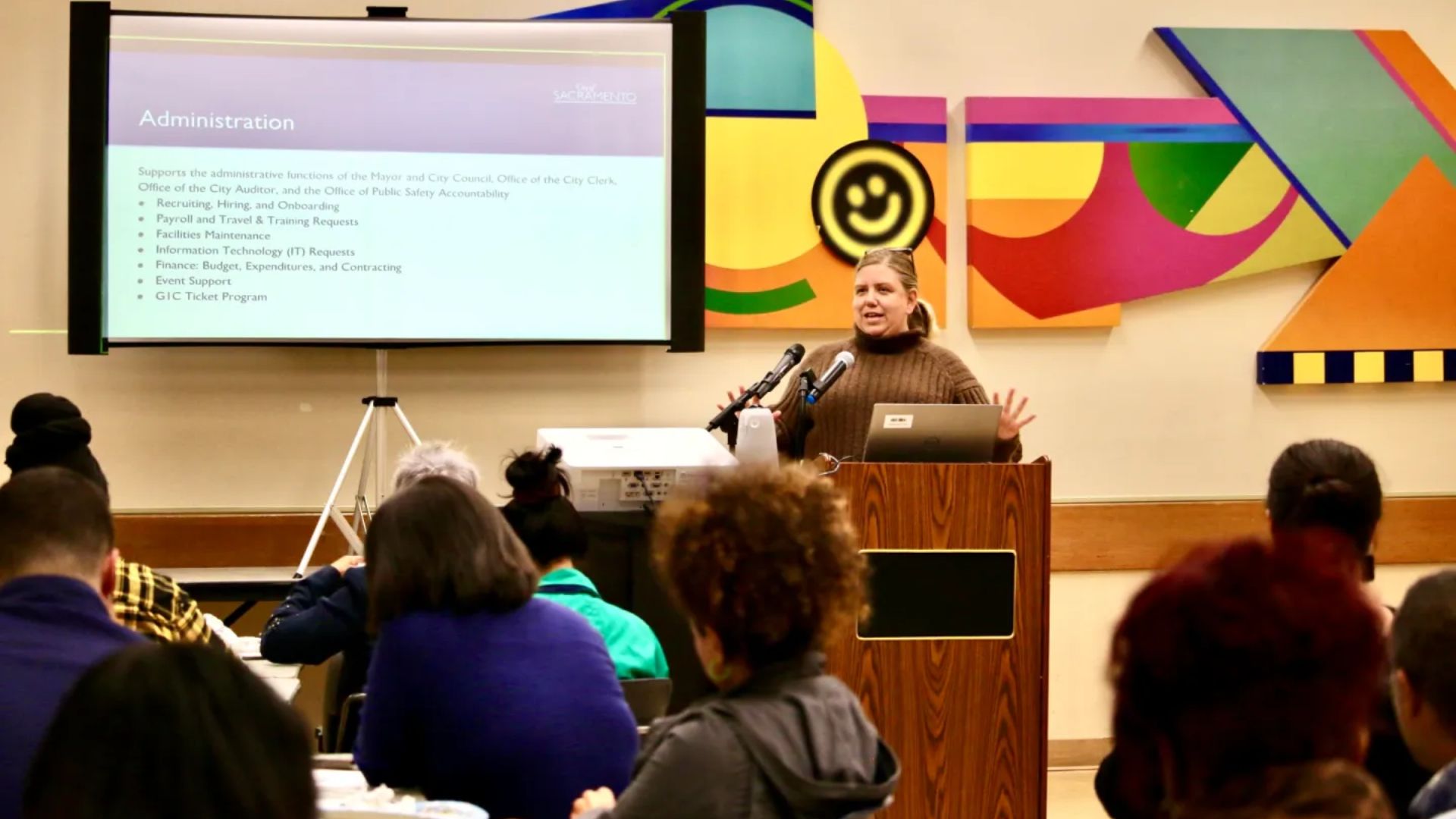 Sacramento residents who have wondered what happens behind the doors of City Hall now have an opportunity to step inside the workings of local government.