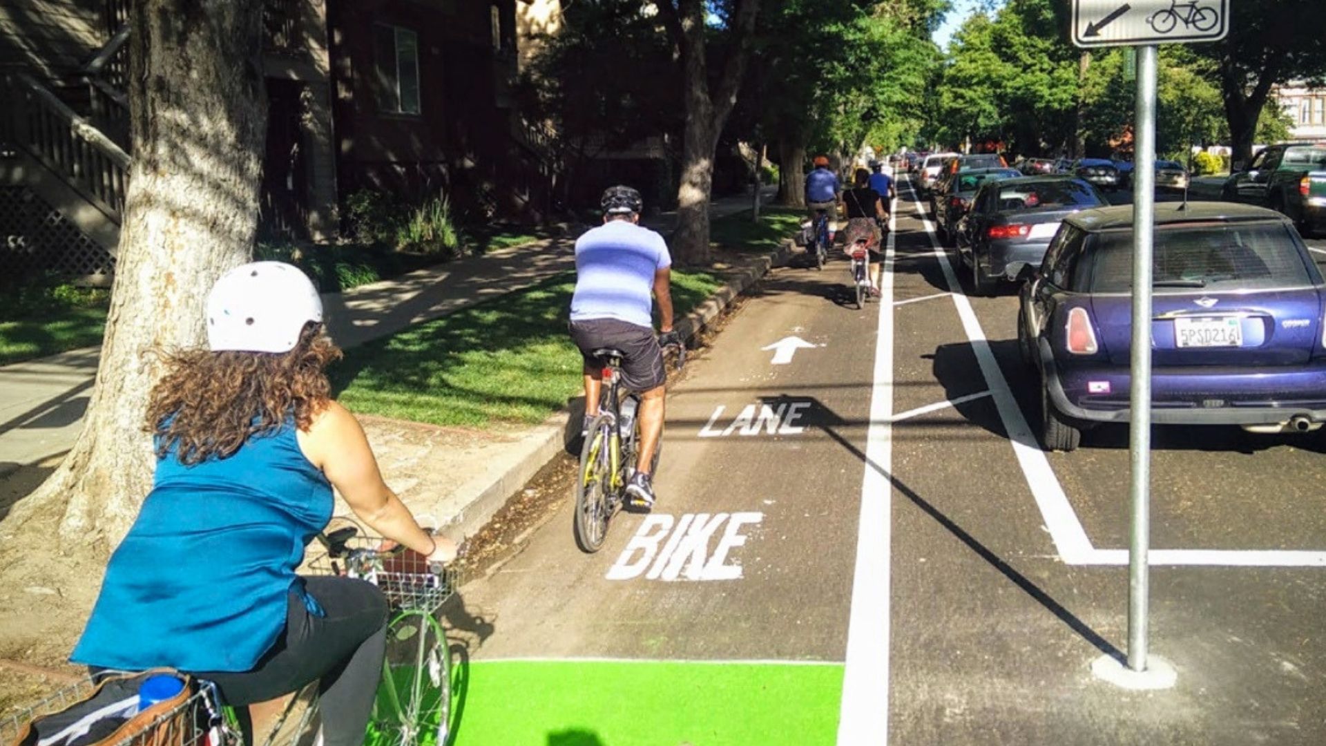 For residents who want to feel more confident before rolling into traffic, the City of Sacramento’s Transportation Planning team is taking its Urban Biking & Scooting 101 classes directly into neighborhoods this summer.