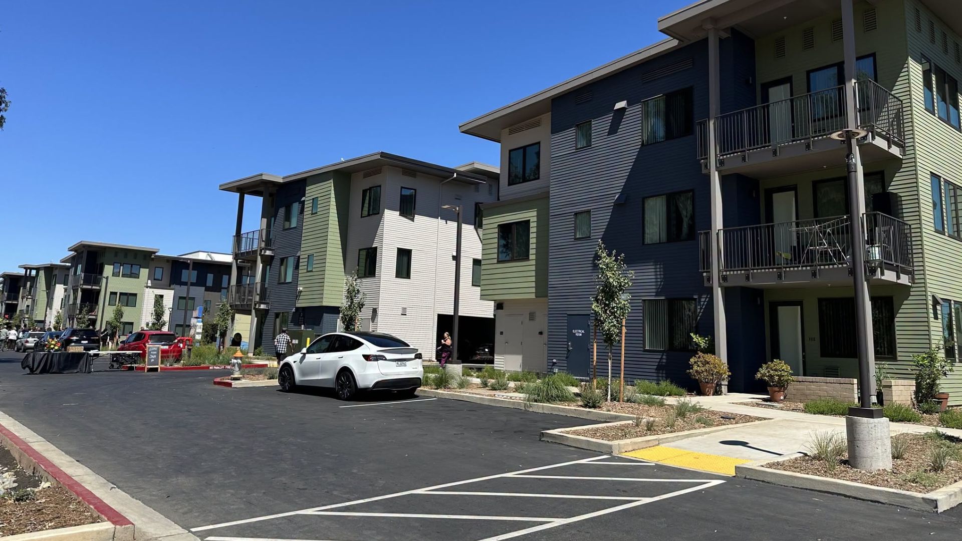 Earlier this week, Sacramento city leaders joined Mutual Housing California, along with county, state and community partners, to celebrate the development’s grand opening. The gathering marked the completion of a project designed for families who often face some of the greatest pressure in the region’s housing market.