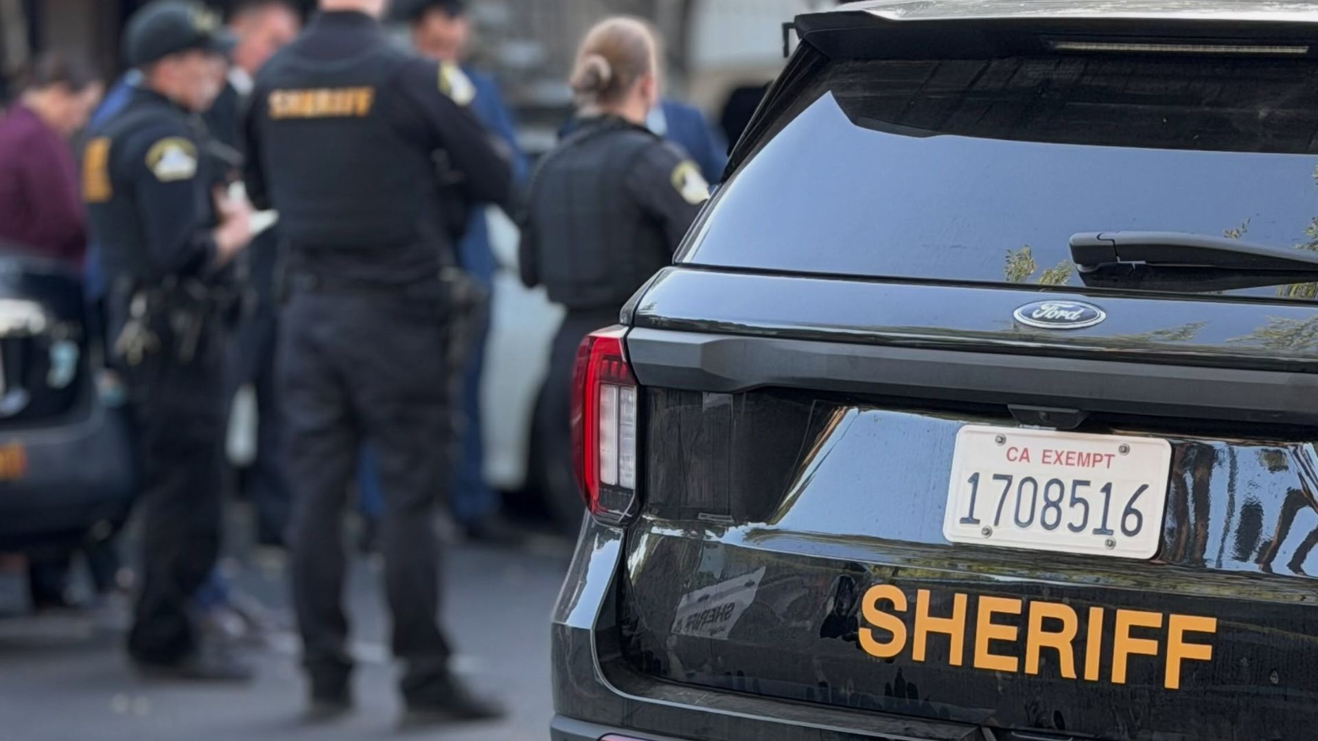 A routine early-morning disturbance call at a Foothill Farms coffee shop turned into a violent chain of events that moved from a business counter to a family’s garage within minutes on July 15